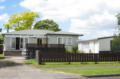 Photo of property in 1/52 Takanini Road, Takanini, 2112