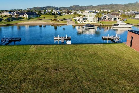 Photo of property in 23 Awatea Drive, Whitianga, 3510