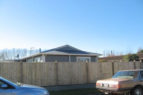 Photo of property in 16 Burnridge Place, Belfast, Christchurch, 8051