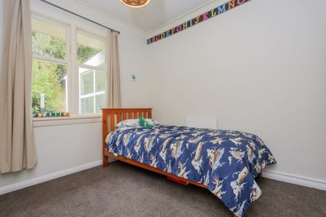 Photo of property in 25 Christian Road, Swanson, Auckland, 0614