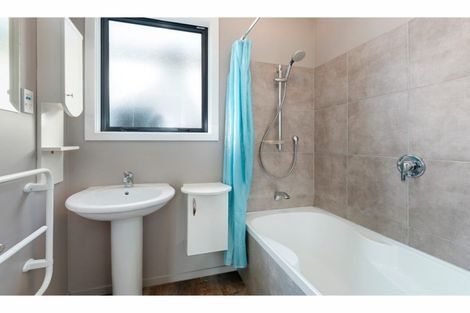 Photo of property in 98a Gilberthorpes Road, Hei Hei, Christchurch, 8042