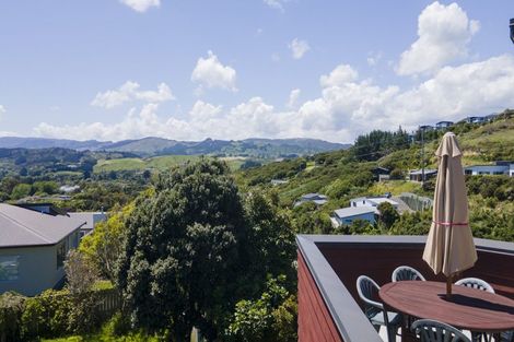 Photo of property in 27 Endeavour Drive, Whitby, Porirua, 5024