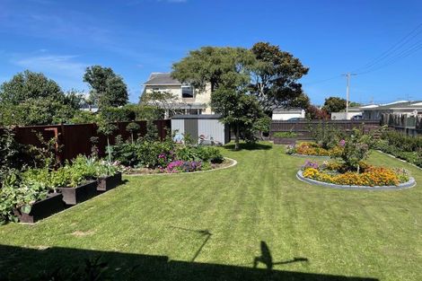Photo of property in 30 Sackville Street, Fitzroy, New Plymouth, 4312