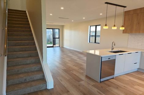 Photo of property in 14 Coopworth Street, Karaka, 2580