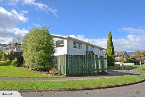 Photo of property in 1 Topeka Grove, Totara Park, Upper Hutt, 5018