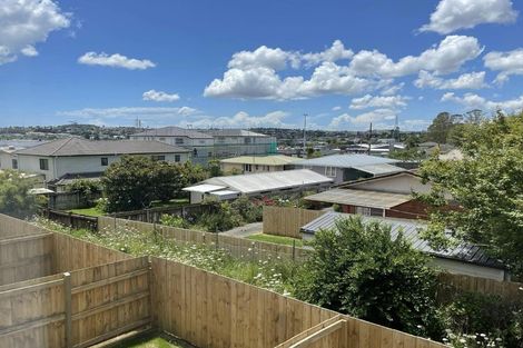 Photo of property in 26 Clay Works Lane, New Lynn, 0600