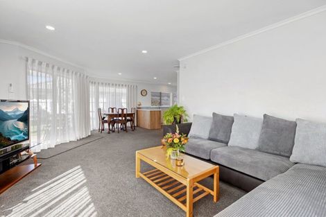 Photo of property in 2/492 Otumoetai Road, Otumoetai, Tauranga, 3110