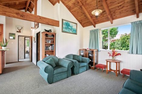 Photo of property in 8b Carisbrooke Street, Katikati, 3129