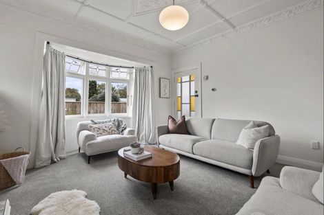 Photo of property in 73 Brightwater Terrace, Terrace End, Palmerston North, 4410