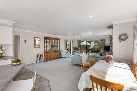 Photo of property in 14a Campbell Place, Papakura, 2110