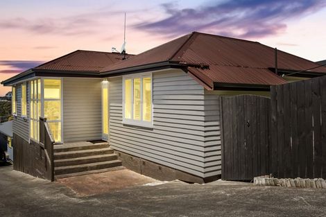 Photo of property in 91 Don Buck Road, Massey, Auckland, 0614