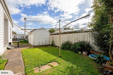 Photo of property in 393 College Street, Hokowhitu, Palmerston North, 4410
