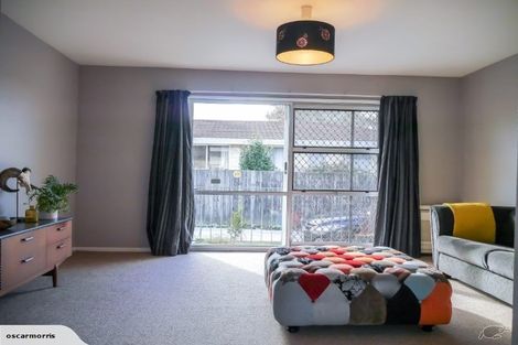Photo of property in 1/5 James Condon Place, Redwood, Christchurch, 8051