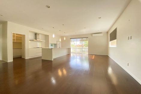 Photo of property in 113 Laurel Oak Drive, Schnapper Rock, Auckland, 0632