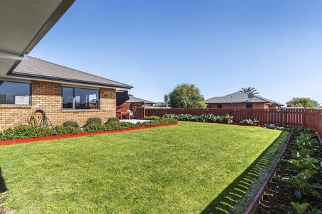 Photo of property in 5d James Drive, Bell Block, New Plymouth, 4312