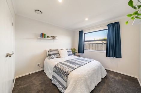 Photo of property in 17 Buddle Road, Wallaceville, Upper Hutt, 5018