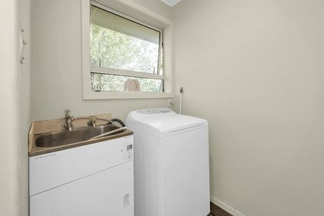 Photo of property in 15 Frensham Crescent, Woolston, Christchurch, 8062