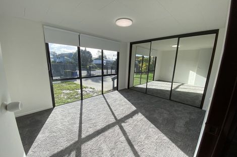 Photo of property in 36 Caribbean Drive, Unsworth Heights, Auckland, 0632