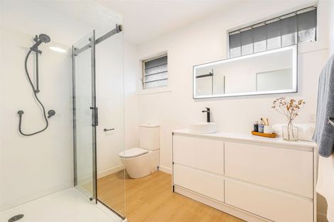 Photo of property in 31 Karaka Street, Helensville, 0800