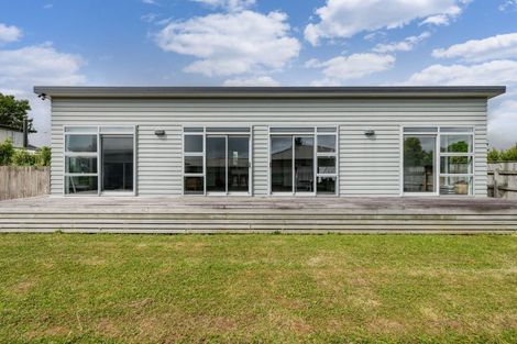 Photo of property in 992a Tremaine Avenue, Roslyn, Palmerston North, 4414