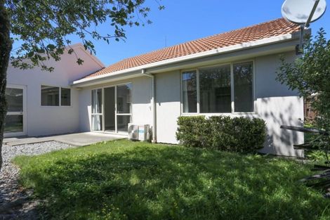Photo of property in 4/2 Broadbent Street, Riccarton, Christchurch, 8041