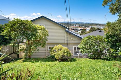 Photo of property in 69 Duncan Terrace, Kilbirnie, Wellington, 6022