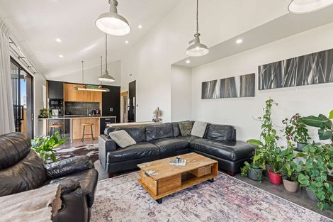 Photo of property in 58 Monmouth Road, Pembroke, Stratford, 4394