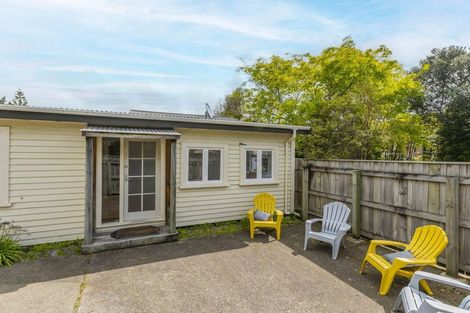 Photo of property in 84 Amohia Street, Paraparaumu, 5032