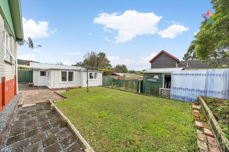 Photo of property in 60 Kairimu Street, Stokes Valley, Lower Hutt, 5019