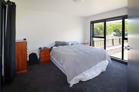 Photo of property in 15 Hinau Grove, Wainuiomata, Lower Hutt, 5014