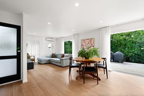 Photo of property in 5 Homestead Place, Glenview, Hamilton, 3206