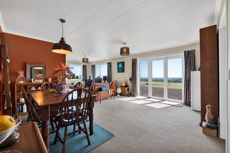 Photo of property in 1593 Mangorei Road, Mangorei, New Plymouth, 4371