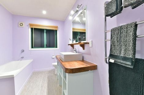 Photo of property in 4/24 Ferry Road, Wade Heads, Whangaparaoa, 0932