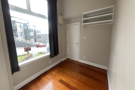 Photo of property in 21a Hargreaves Street, Mount Cook, Wellington, 6021