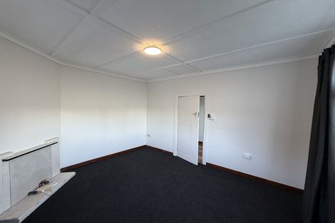 Photo of property in 113 Mangorei Road, Merrilands, New Plymouth, 4312