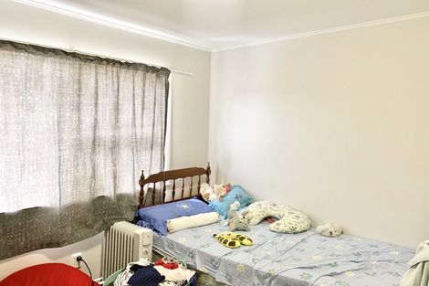 Photo of property in 33 Diana Drive, Glenfield, Auckland, 0627