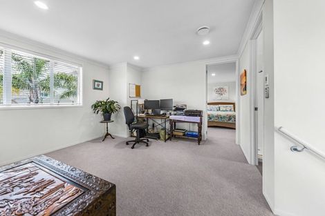Photo of property in 7f Clearwater Cove, West Harbour, Auckland, 0618