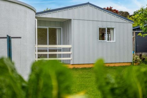 Photo of property in 15 Beresford Street, Russell, 0202