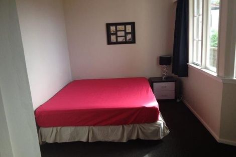 Photo of property in 11 Wynyard Crescent, Fernhill, Queenstown, 9300