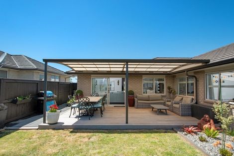 Photo of property in 14 Kamahi Crescent, Papamoa Beach, Papamoa, 3118