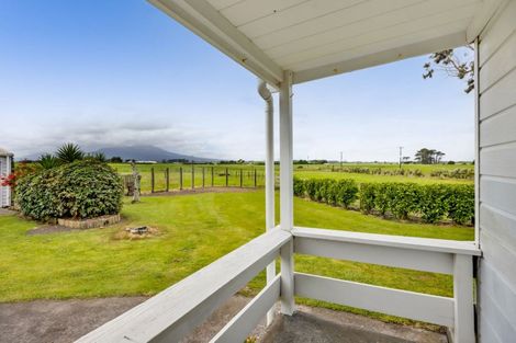 Photo of property in 369 Patiki Road, Pihama, Opunake, 4682