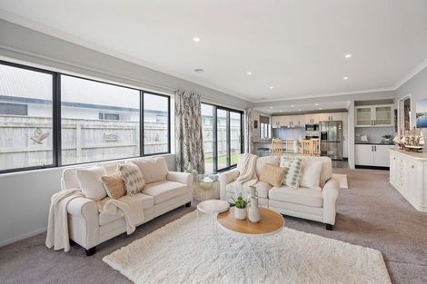 Photo of property in 83 Kotuku Drive, Paraparaumu Beach, Paraparaumu, 5032