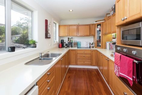 Photo of property in 14 Judkins Crescent, Cockle Bay, Auckland, 2014