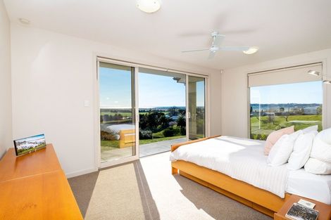 Photo of property in 276 Poraiti Road, Poraiti, Napier, 4182