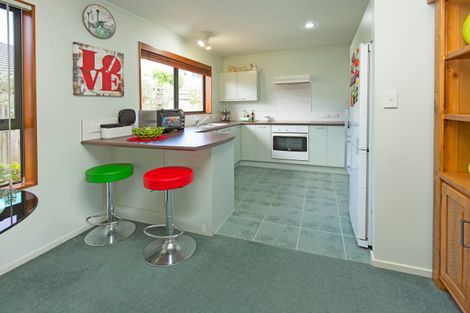 Photo of property in 32 Red Hibiscus Road, Stanmore Bay, Whangaparaoa, 0932