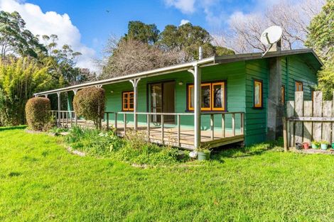Photo of property in 950 Oneriri Road, Kaiwaka, 0573