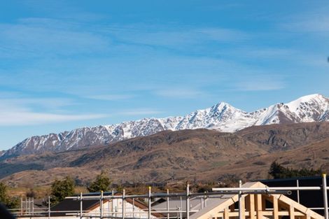 Photo of property in 28 Red Cottage Drive, Lake Hayes, Queenstown, 9304