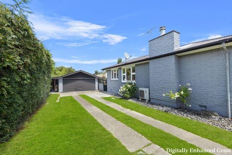 Photo of property in 31 Woodend Road, Woodend, 7610