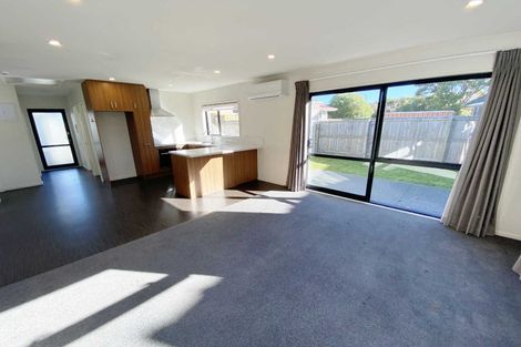 Photo of property in 2 Longmuir Street, Ilam, Christchurch, 8041