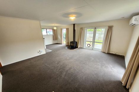 Photo of property in 77a Pahiatua Street, Hokowhitu, Palmerston North, 4410